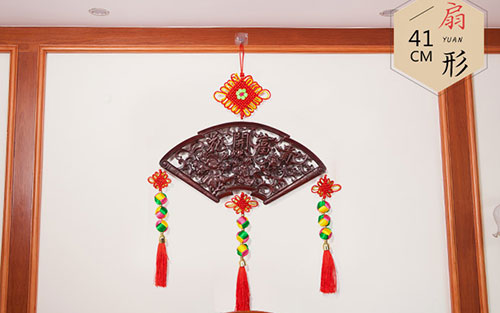崖城镇中国结挂件实木客厅玄关壁挂装饰品种类大全